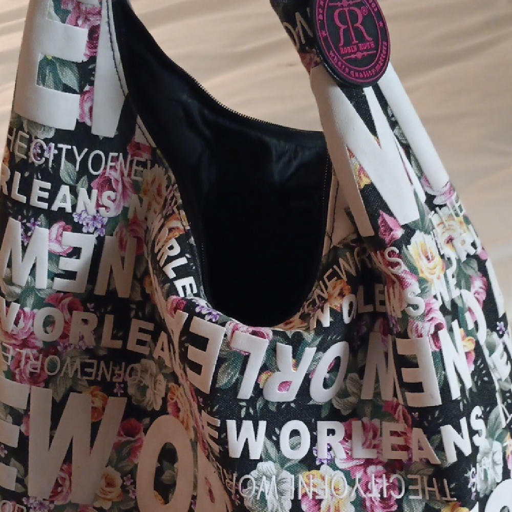 Robin Ruth Black and White Text Print Shoulder Bag